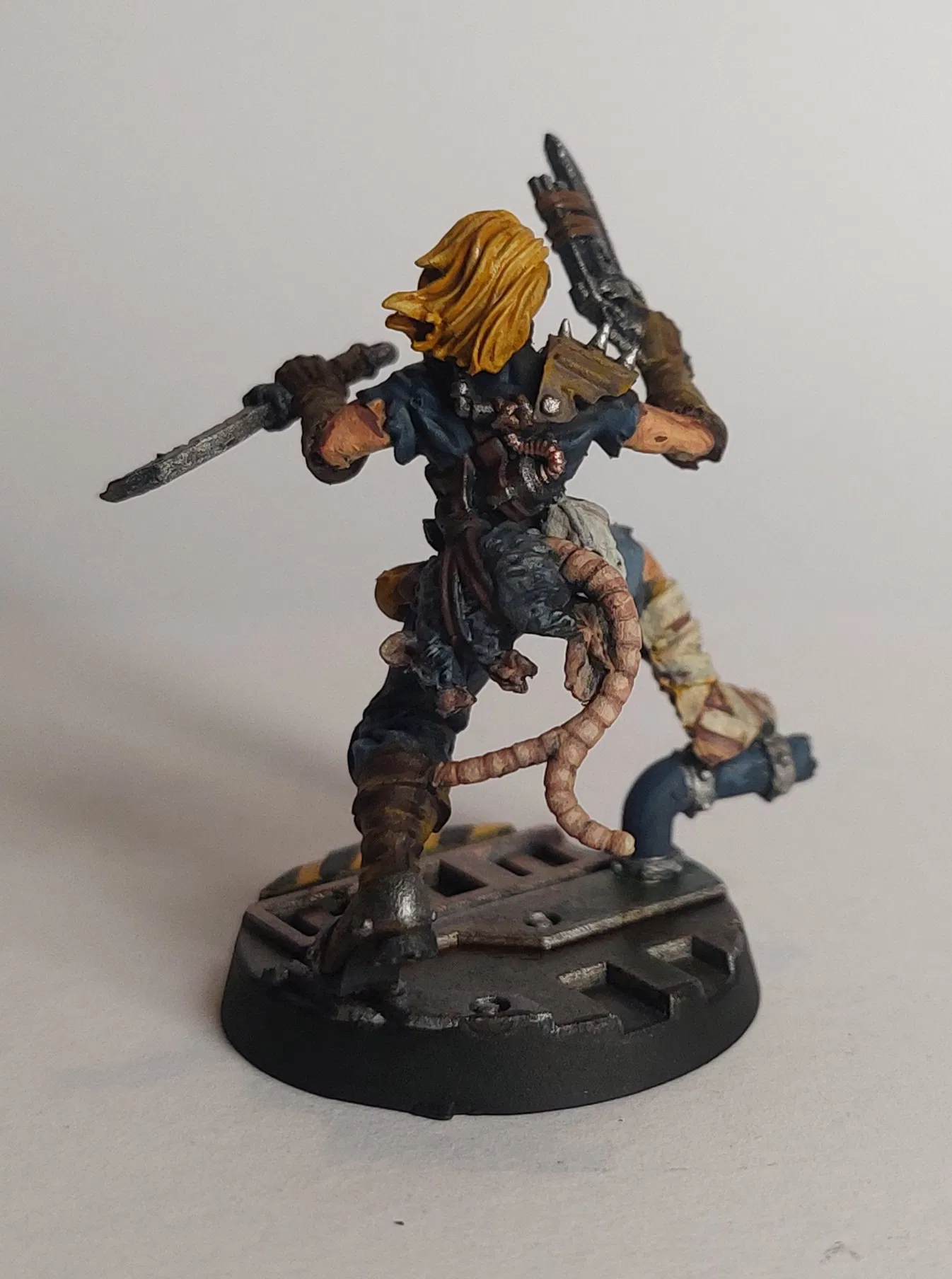 Necromunda Ammo-Jack and Dome Runner image 5