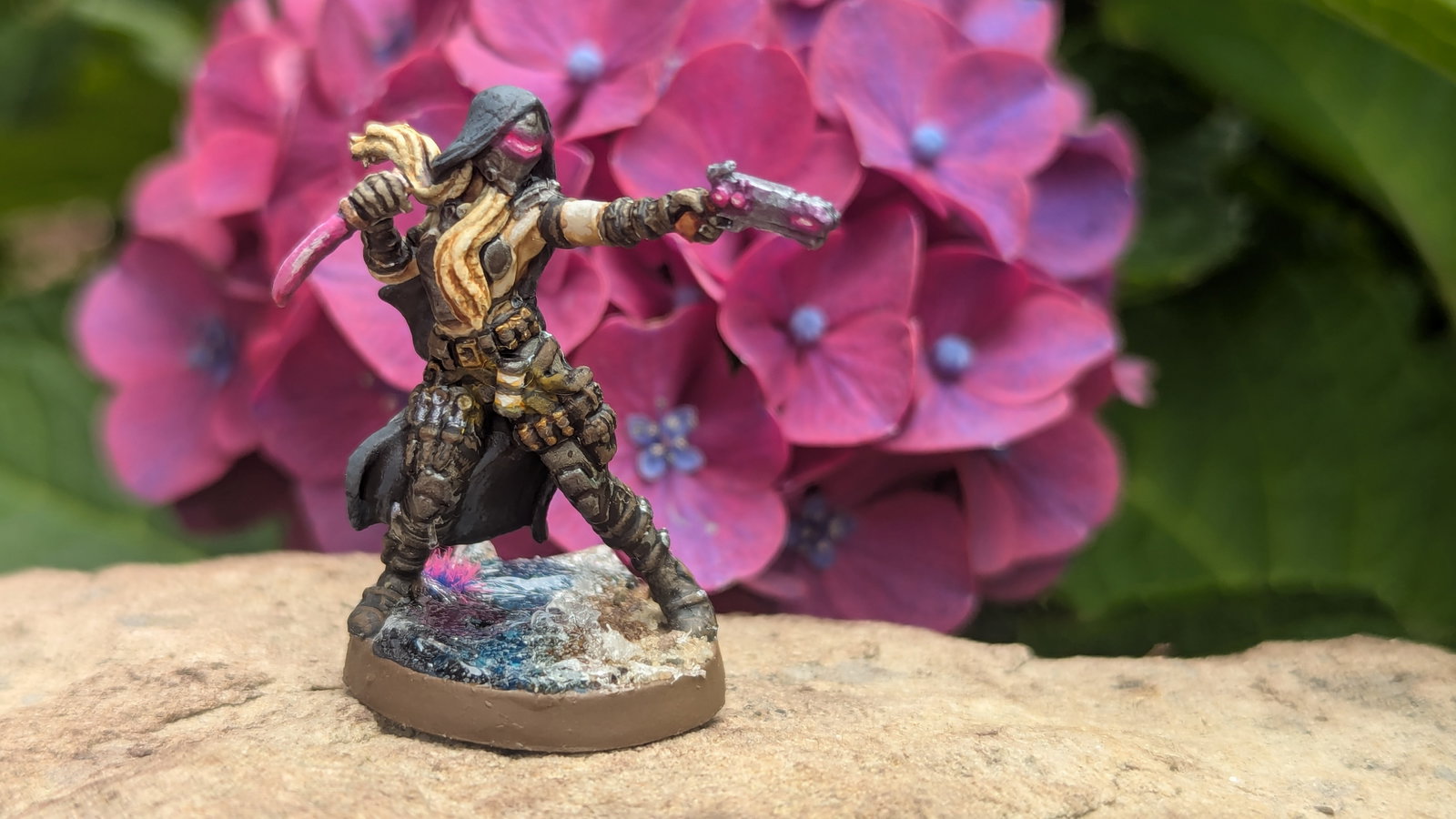 Fia Bonny the Void Siren image 2
