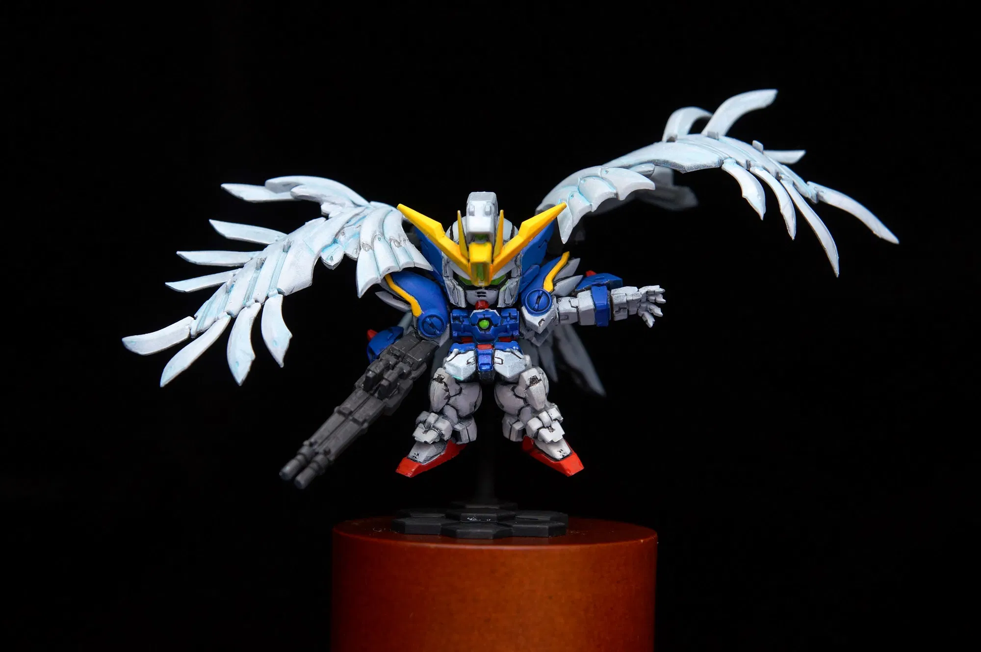 Gundam superior define Wing Gundam Zero EW image 1