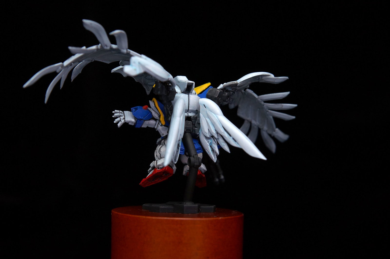 Gundam superior define Wing Gundam Zero EW image 2