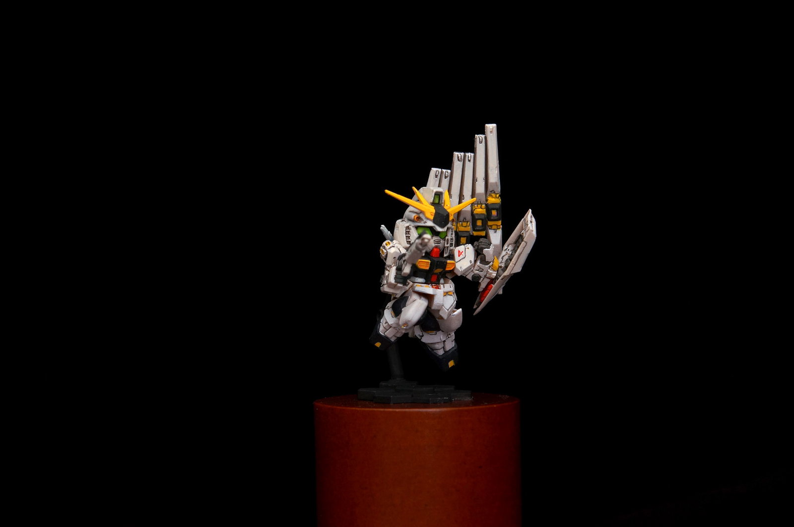 Gundam Superior Define No.02 - ν Gundam image 5