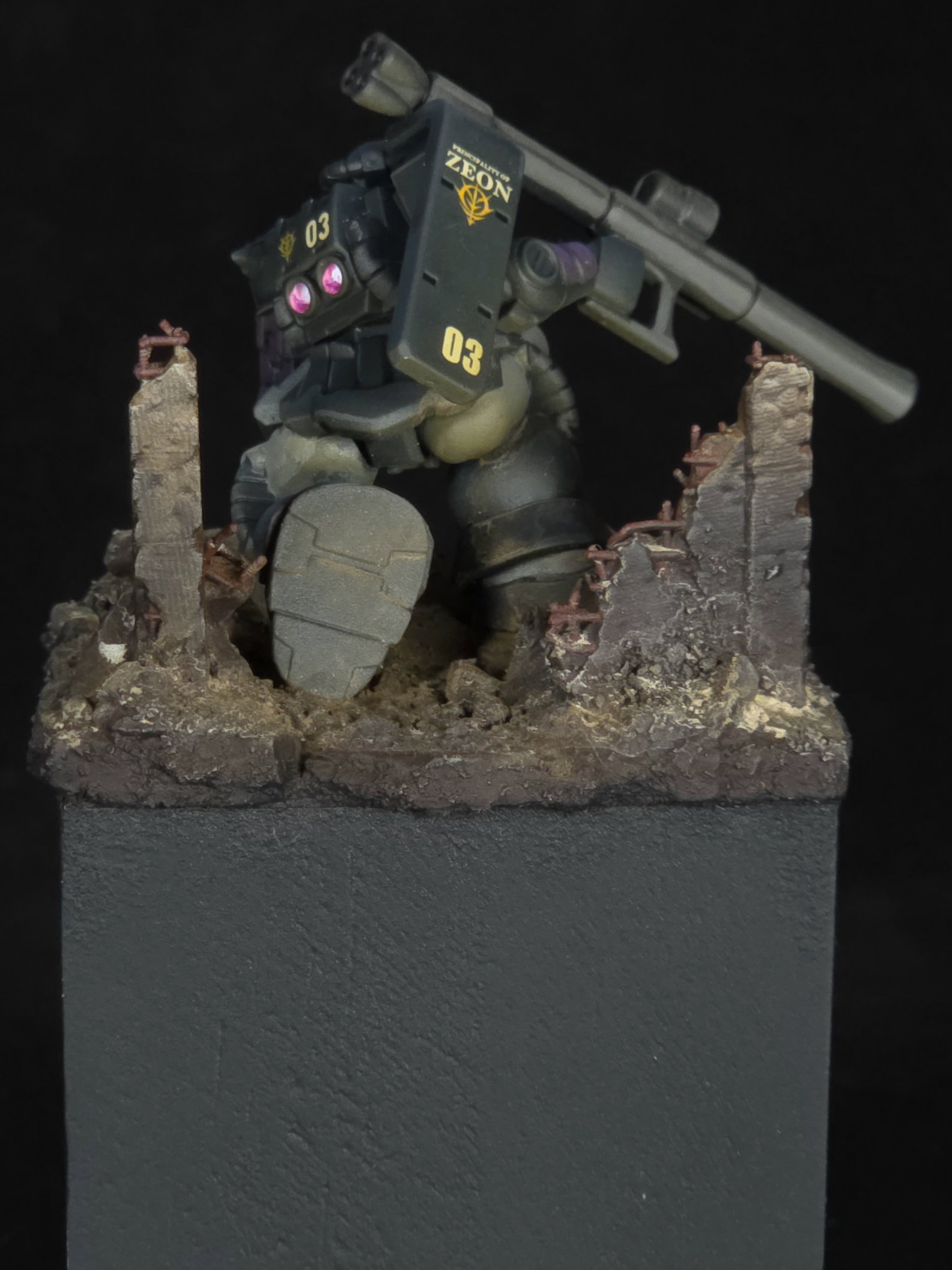 Black Tri-Stars Zaku II - Gundam Assemble Launch Showcase image 3