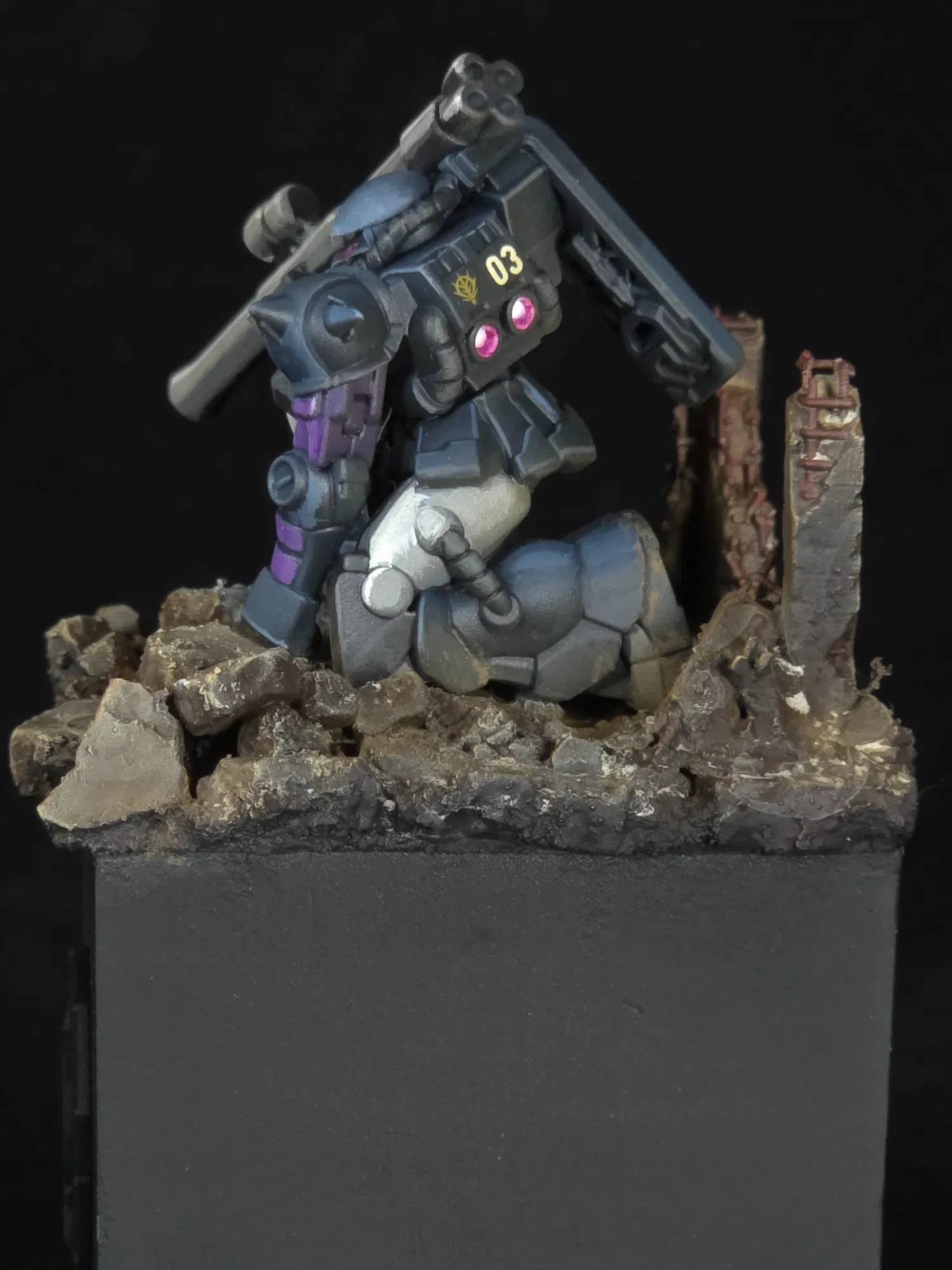 Black Tri-Stars Zaku II - Gundam Assemble Launch Showcase image 4
