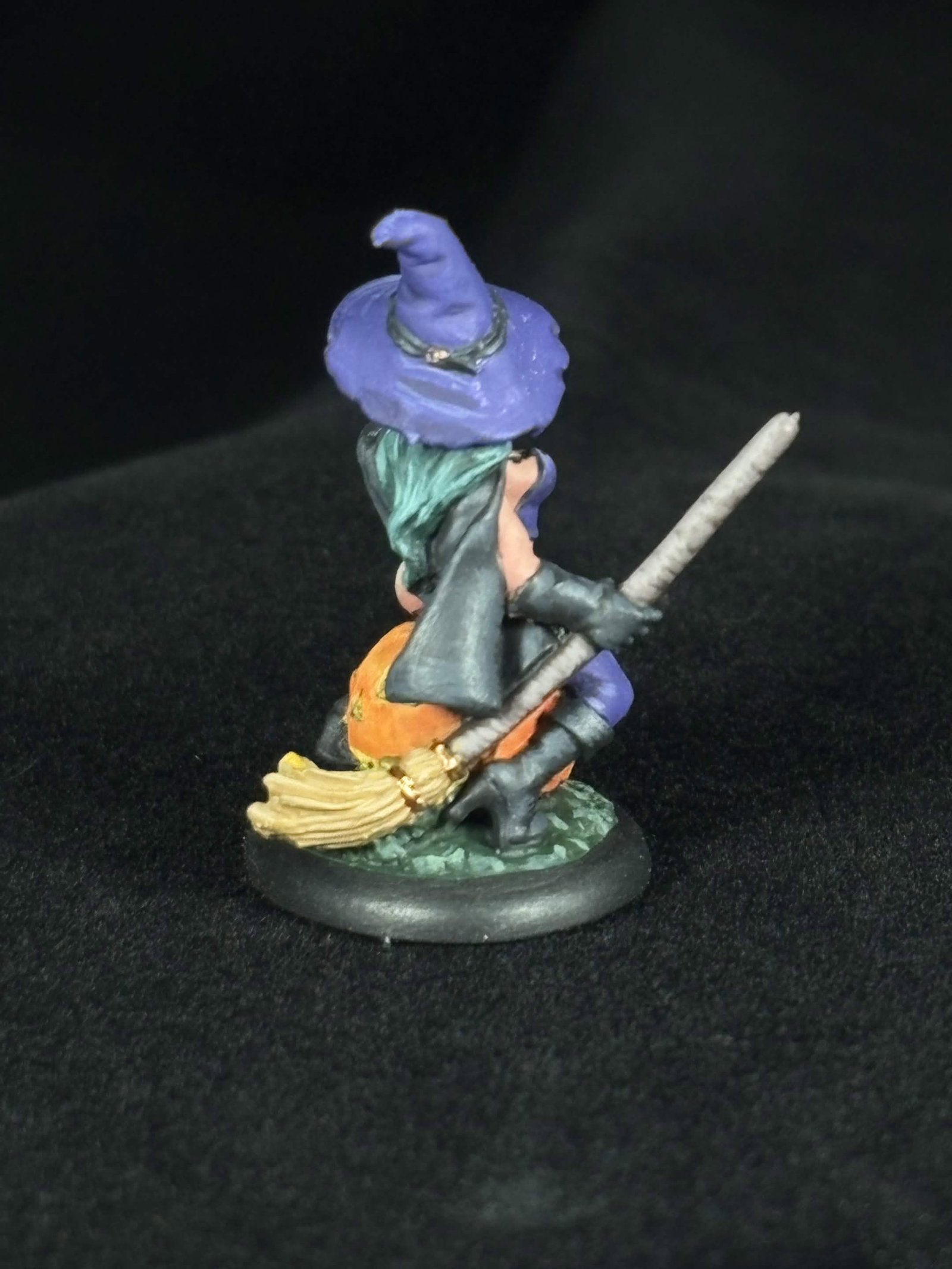 Elise Witch image 3