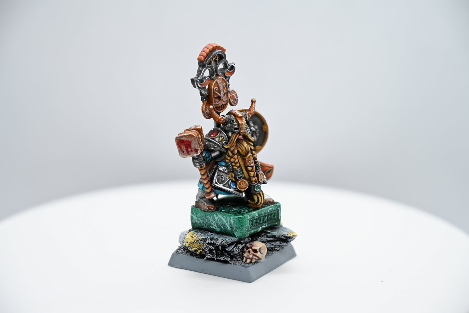 Dwarf King con Oathstone image 2