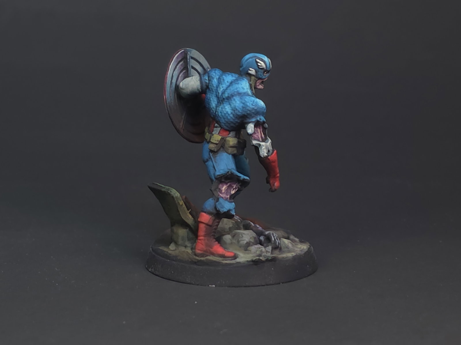 Captain america, zombie image 5