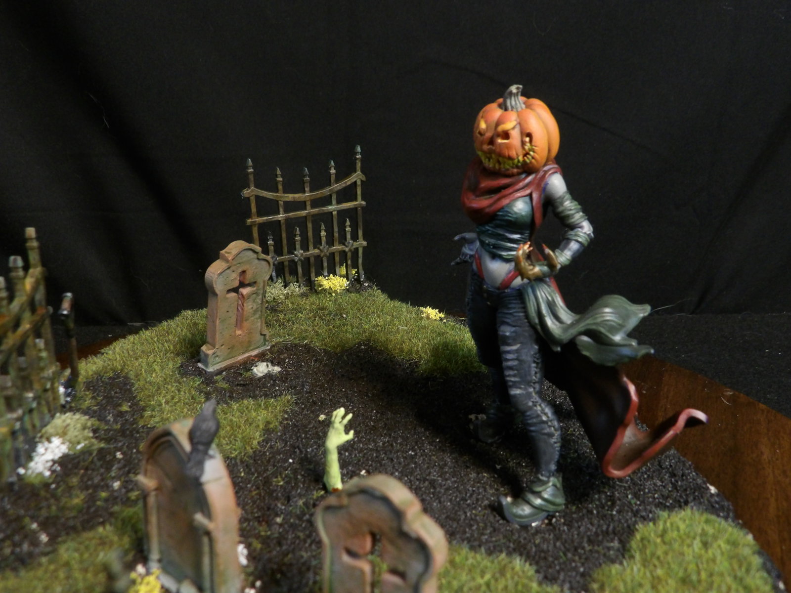 Pumpkinhead Cemetery Diorama image 5