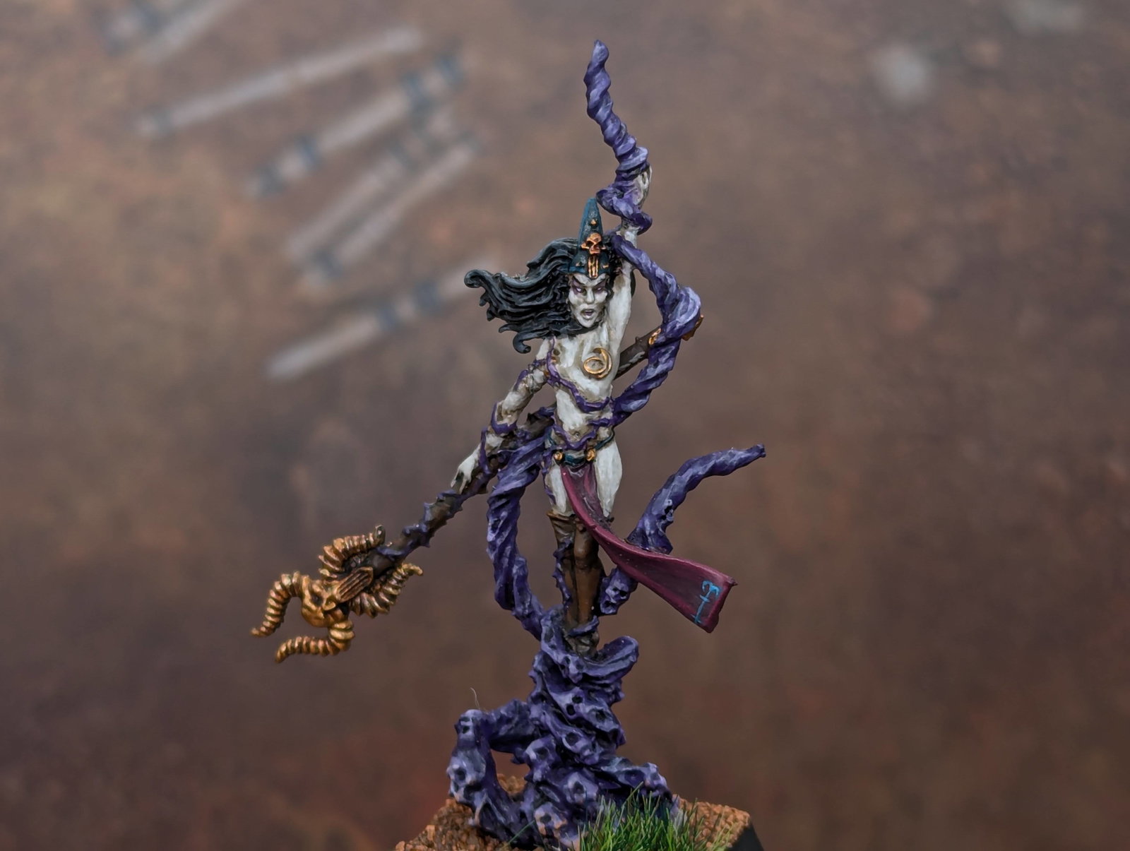 Dark Elf Sorceress image 2