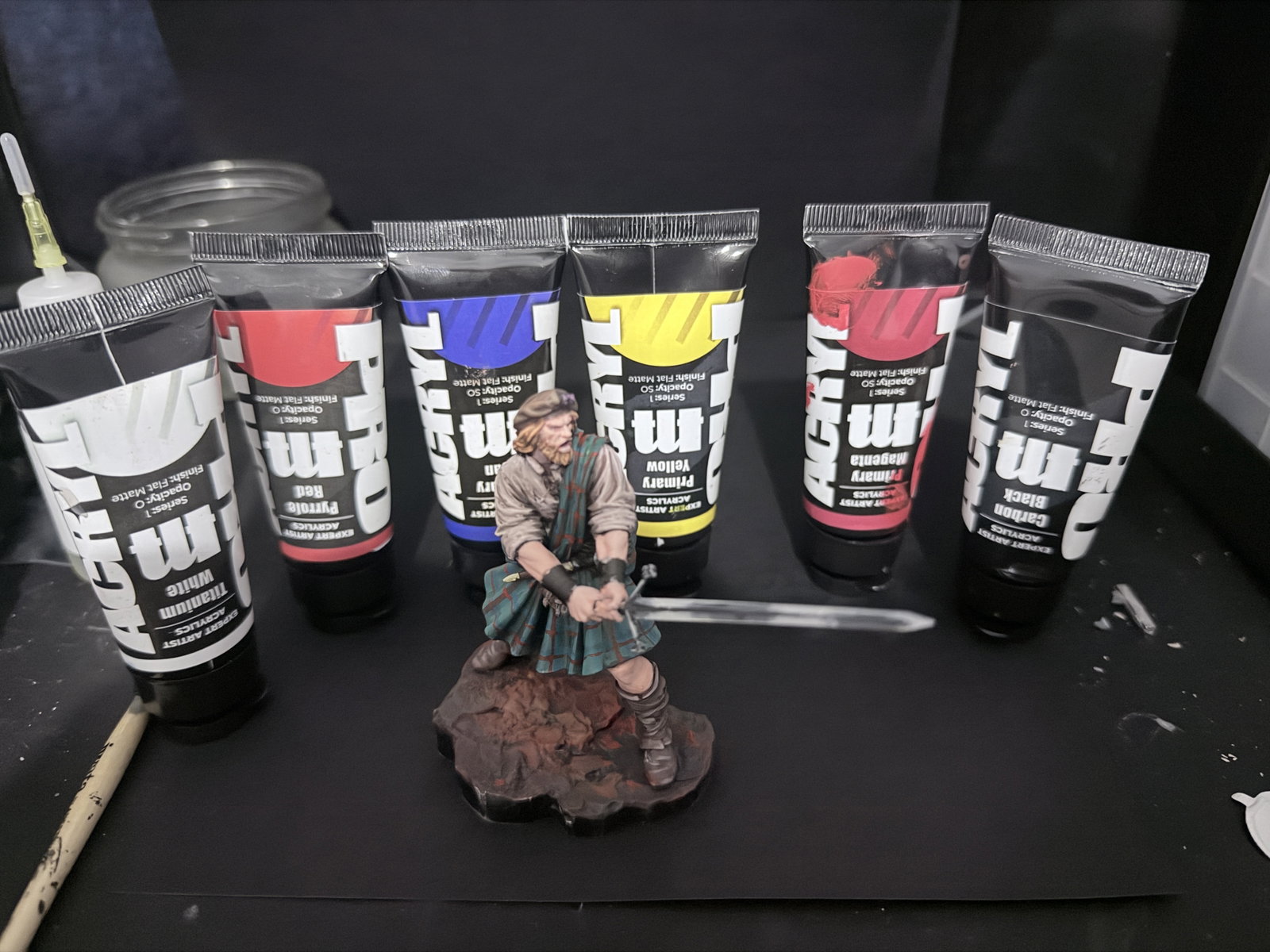 Primary colour Highlander image 2