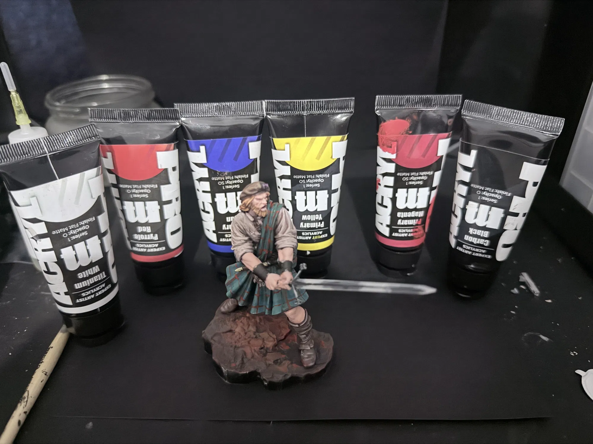 Primary colour Highlander image 2